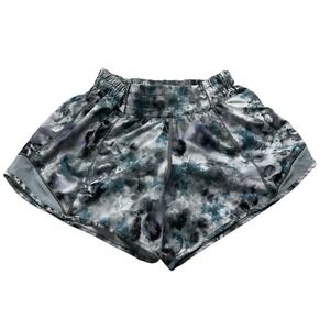 Lululemon Hotty Hot Low Rise Short 4"‎ Kaleidofloral Multi / Blue Cast Size 2